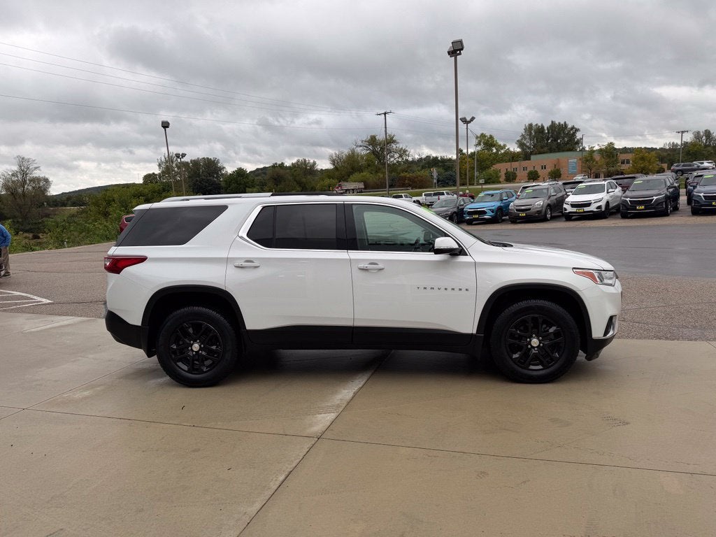 2018 Chevrolet Traverse LT Cloth