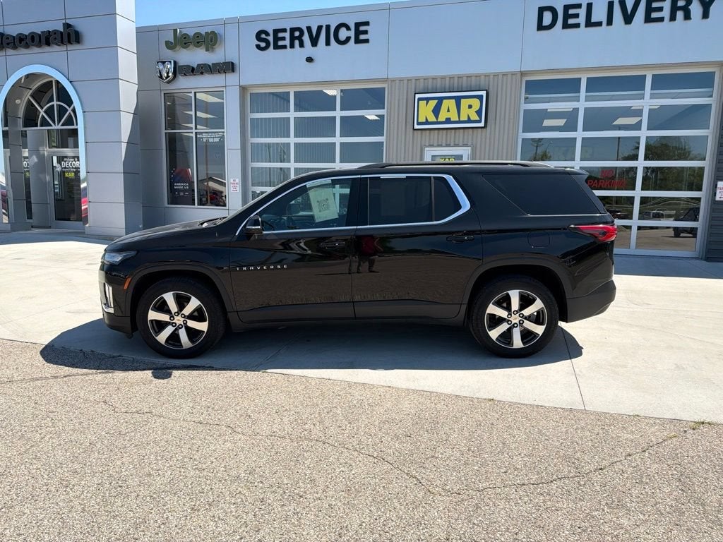 2023 Chevrolet Traverse LT Leather