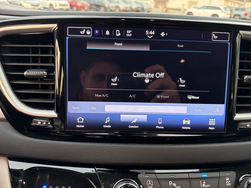 2023 Chrysler Pacifica Touring L