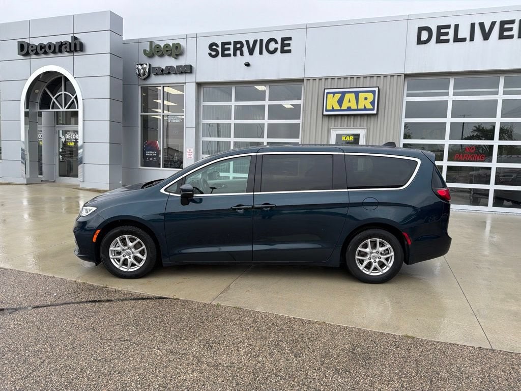 2023 Chrysler Pacifica Touring L