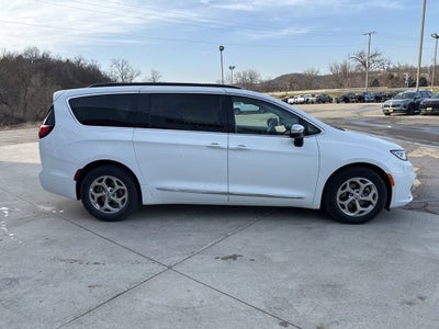 2023 Chrysler Pacifica Limited