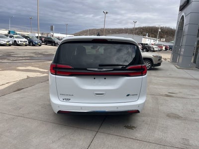 2023 Chrysler Pacifica Hybrid Touring L